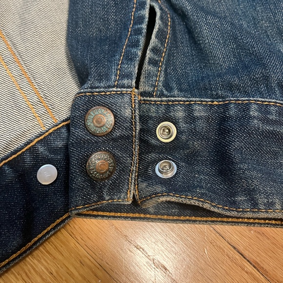 Levi's Classic Blue Denim Collarless Jacket with Tan Stitching - Picture 9 of 13